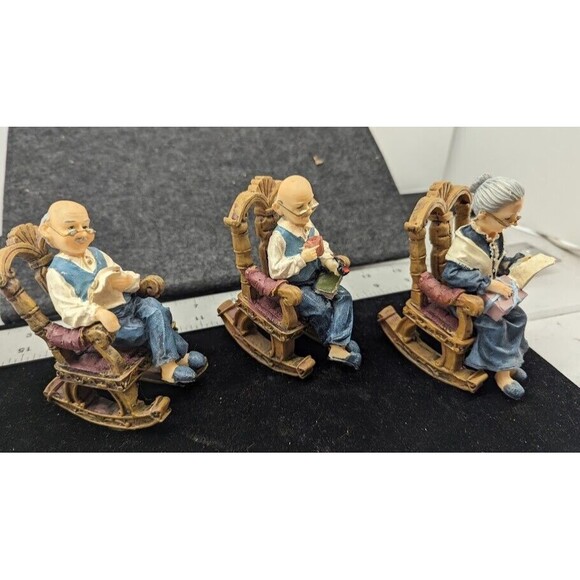 Victoria Collection 2003 Joanna & John Figurines 5 Total in Set 2 x 8" + 3 x 5" - Picture 9 of 14